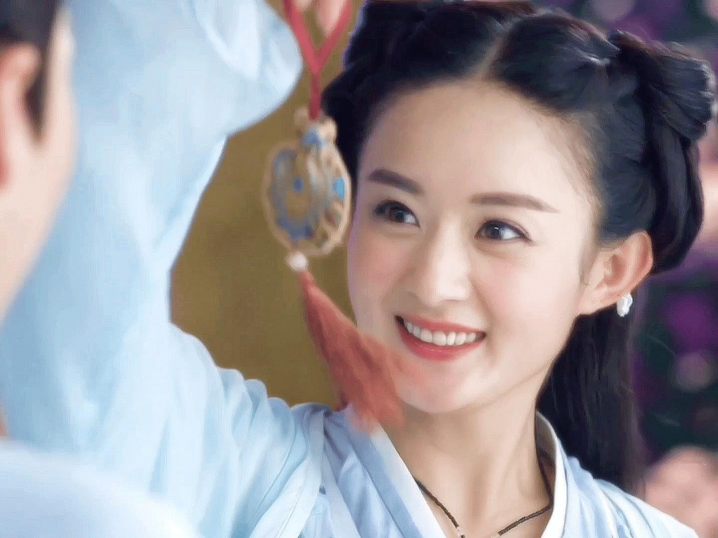 要说是谁开启了女频剧的时代，那非赵丽颖莫属。从刚开始的《杉杉来了》被质疑只会演