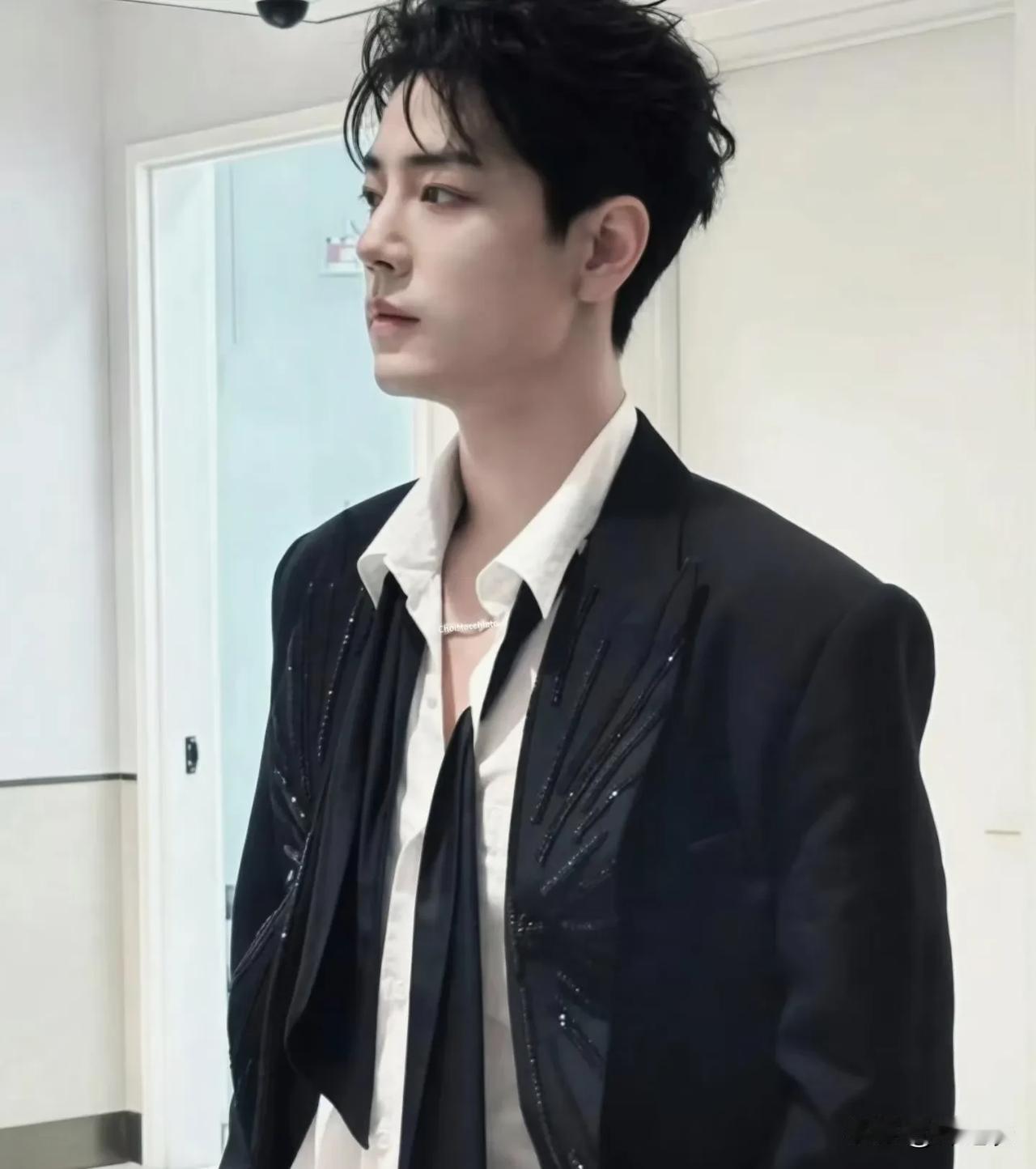 其实肖战他在拍哦，皇帝陛下的时候，各项数据都已经给他划到待爆顶端了，各项数据已经