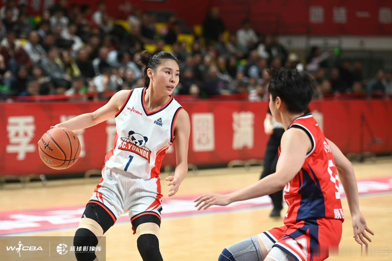 我心中WCBA30岁及以上的本土最佳阵容WCBA当中有不少30岁及以上的球员