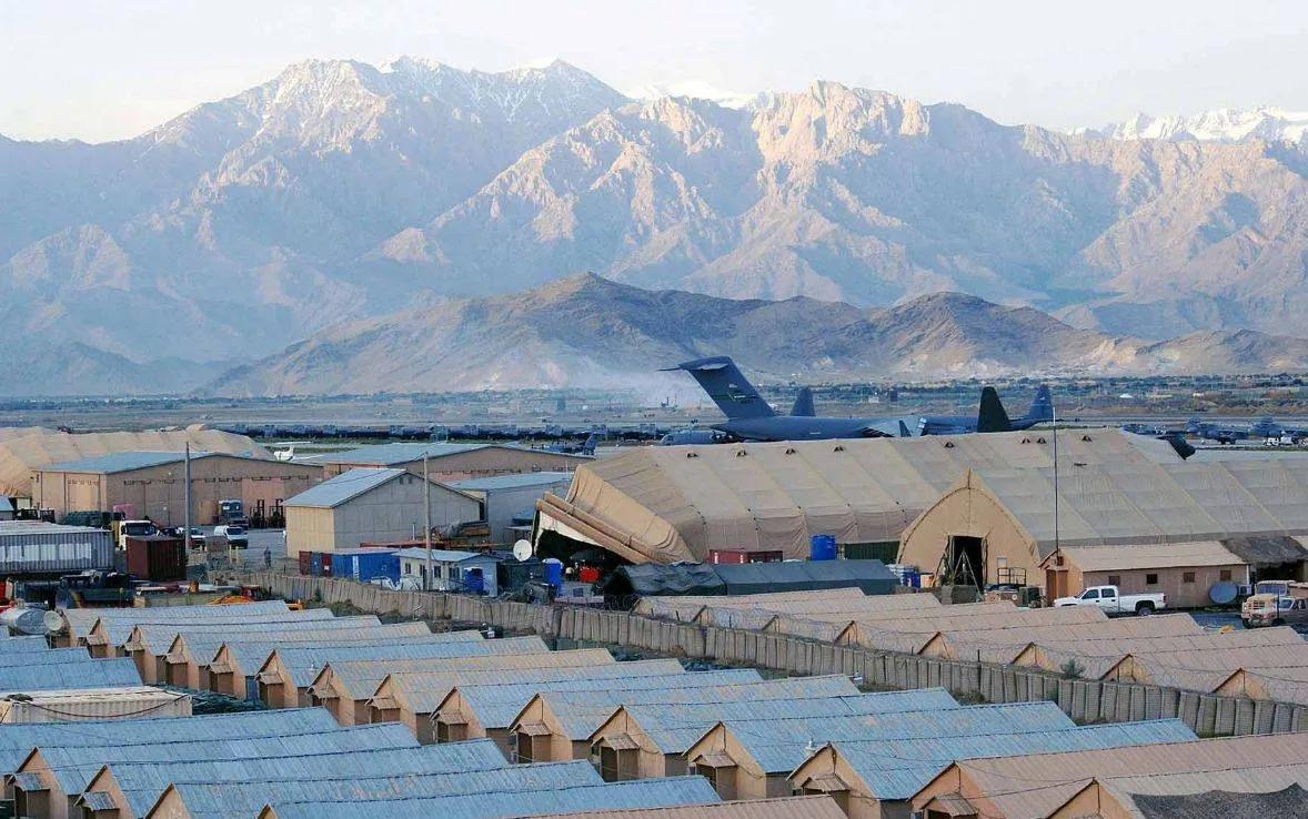 中俄巴伊“团战”发声，美阿基地难再任性？近日，阿富汗的巴格拉姆空军基地突然“