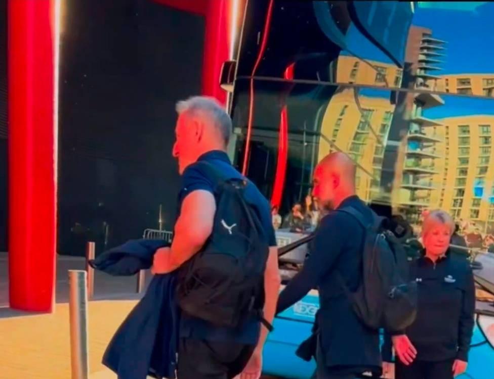 【枪手球迷喊话瓜迪奥拉，要求曼城把冠军让给阿森纳】虐心！这事儿发生在北京时间4月