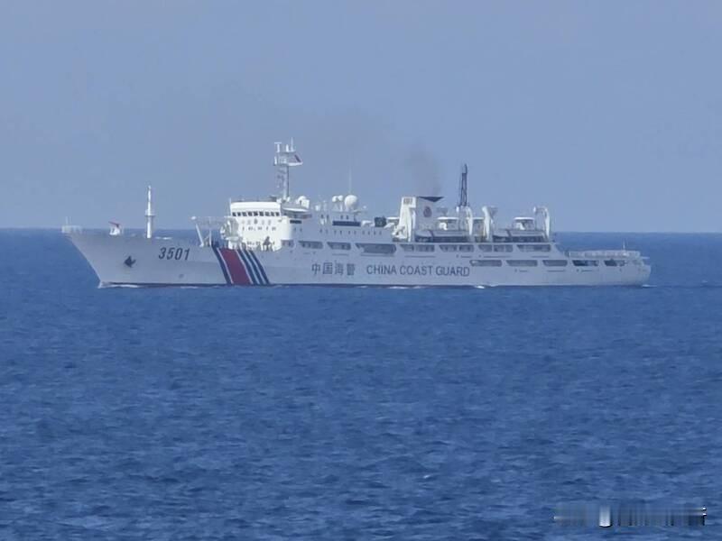两岸舰艇对峙延伸到东沙了据了解昨天的中国东沙海域大陆海警3501和台湾海
