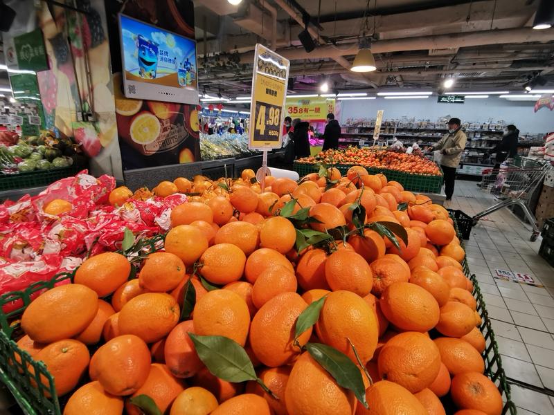 2月13日消息，美国1月未季调核心CPI年率由2.6%降至2.5%，创下2021