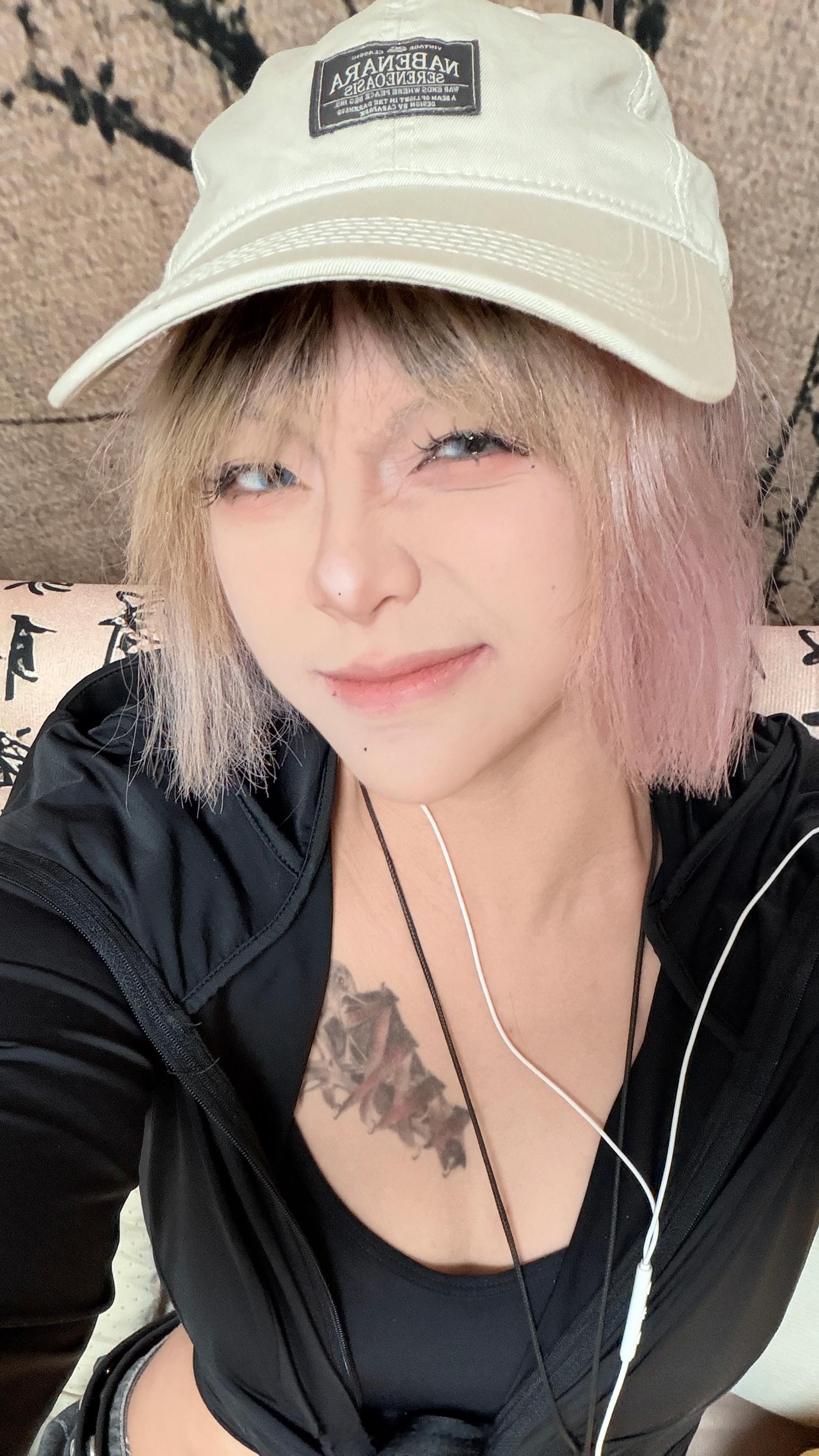 今年夏天。