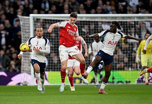 热刺vs阿森纳北伦敦德比挺好，比赛对抗强，节奏快，一下子把很多非常抽象的球员给