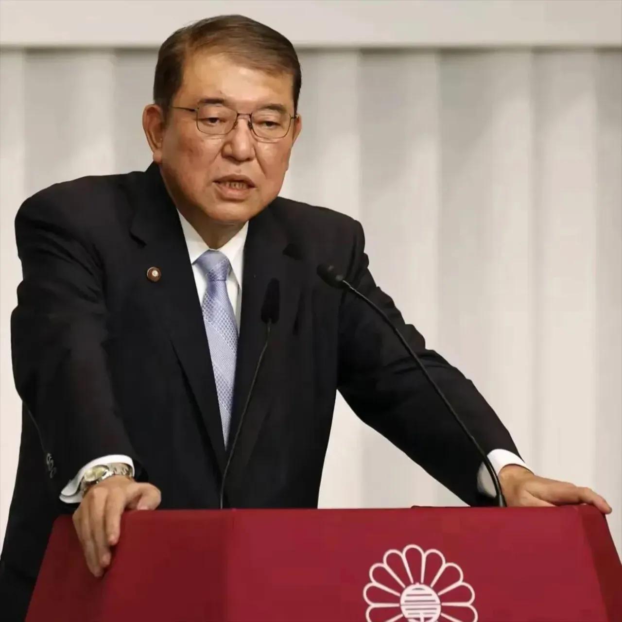 就在刚刚日本火急火燎的宣布8月1日，最新消息显示，日本首相石破茂昨天