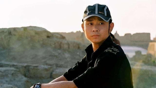 1991年，刀郎的女儿出生仅40天，妻子杨娜就消失不见了。女儿饿得直哭，刀郎发了