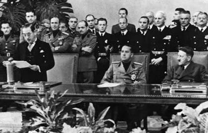 #历史上的今日#1940年９月２７日　德国、意大利、日本在柏林签订军事同盟条约。​