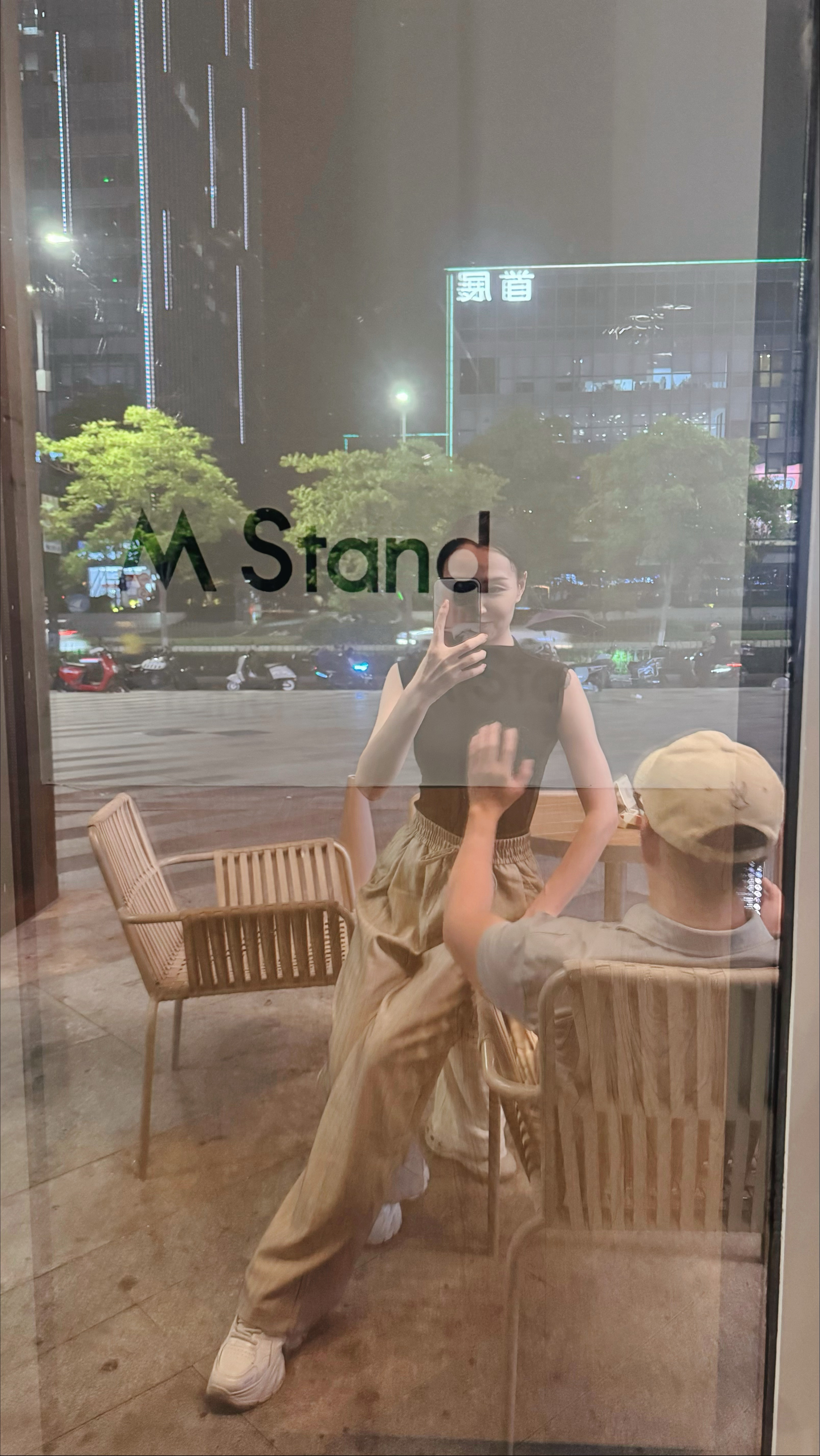 外面的空气像蒸笼♨️你这让我猝不及防