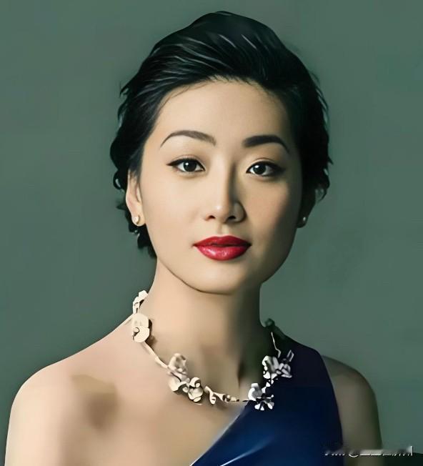 消息人士透露，宗馥莉已从娃哈哈辞职，最让人吃惊的是……网友说，她昨天还在
