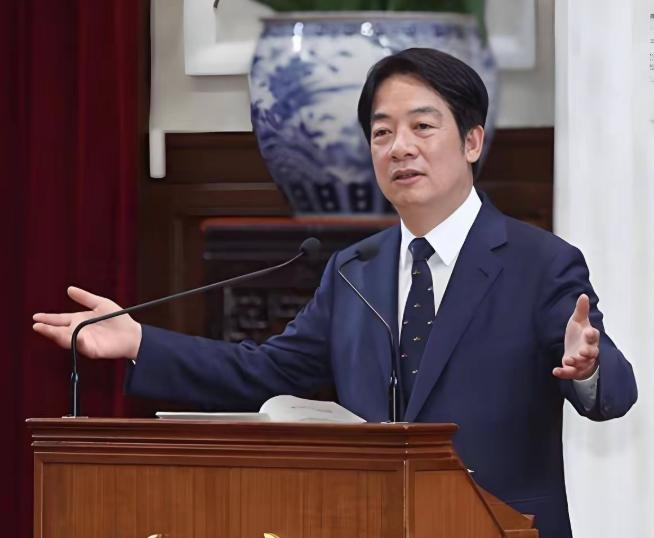 赖清德的心碎了！近期，台军这波逃兵潮简直没眼看。翻墙跑路的、找关系提前退役的、