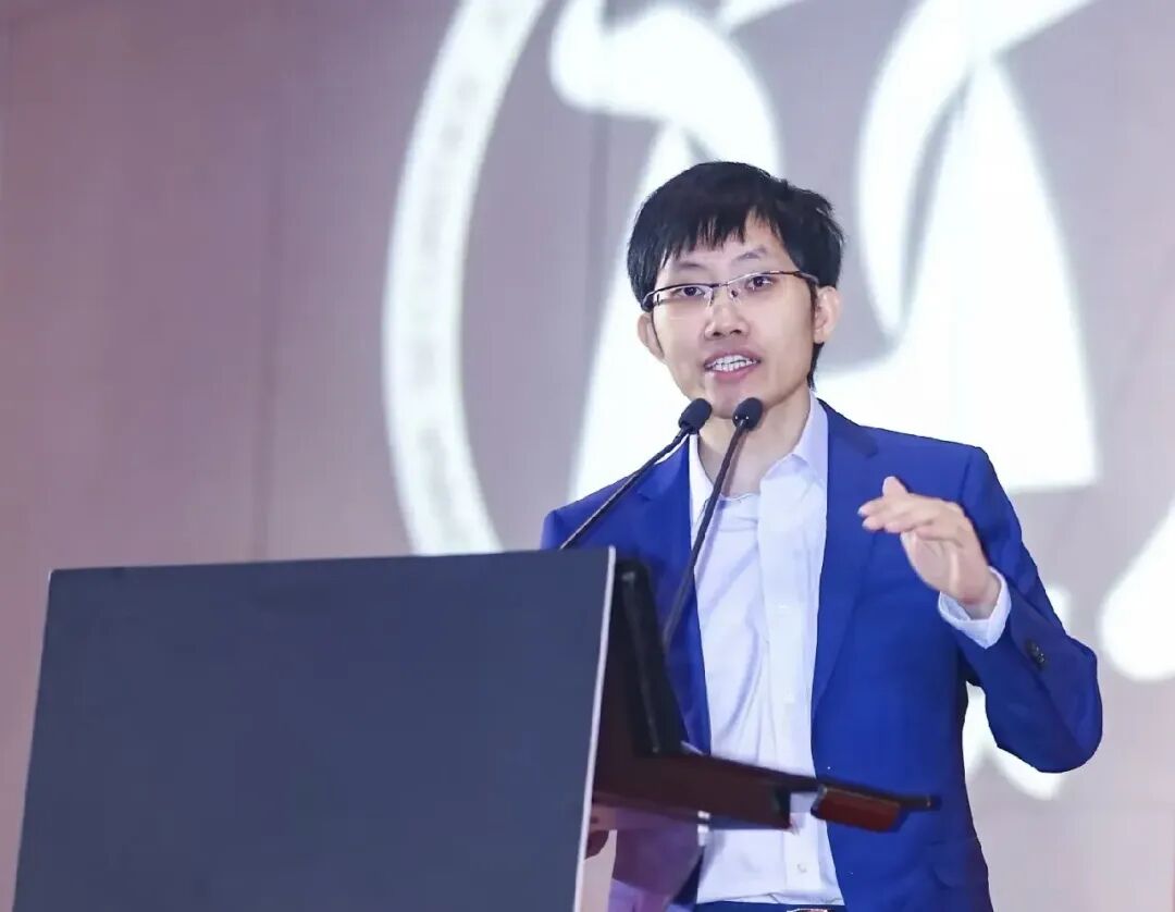 DeepSeek再启融资: 估值目标710亿美元, 距首轮仅隔一个月