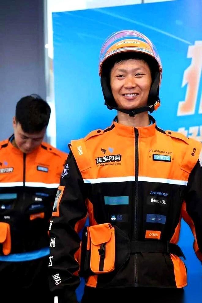 别听外面那些人瞎嚷嚷说“外卖仗打不动了”，那是还没看懂行情的门道。就在大家都以