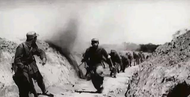 1939年2月，日军突袭了原来由八路军控制的当时全国最大金矿——玲珑金