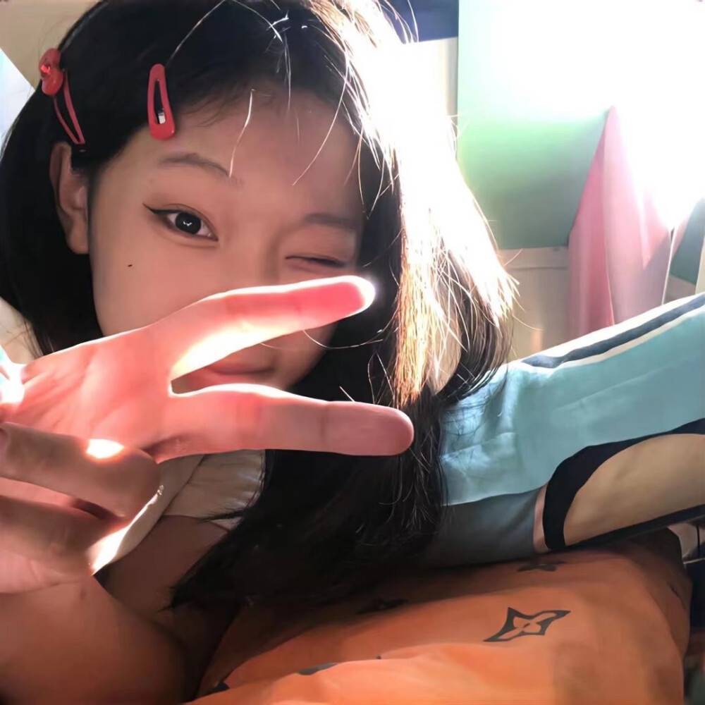 “我不是对谁都好脾气我不是对谁都念旧情当我惯着你的时