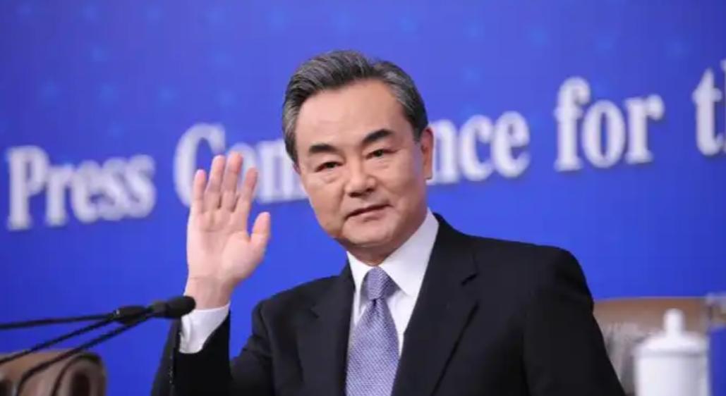 中国和日本同时宣布了 2月10日，中日双方都将派遣重要人物出席慕尼黑安全会议