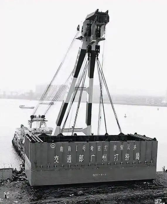 打捞一艘沉船，花掉三亿人民币？打开船舱后，所有人都懵了！什么沉船值得用三个亿去打