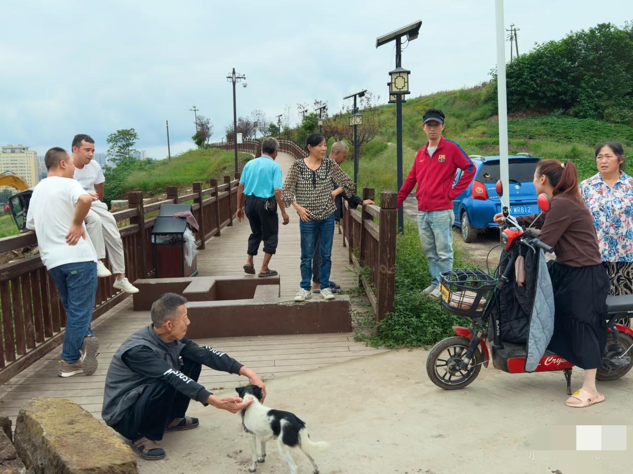 福建这位男子失业拿到一笔赔偿，怕被乡亲另眼相看，也想试试人心，就对外说自己失业还