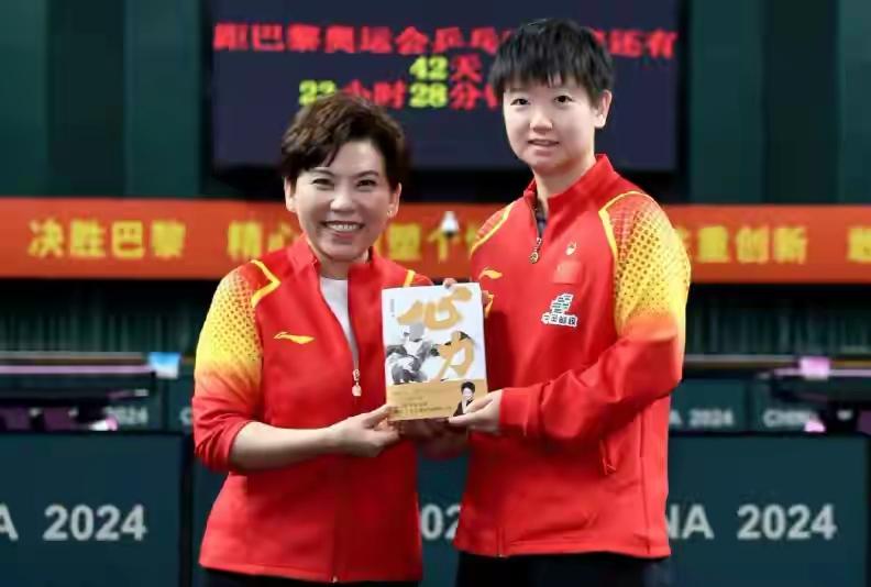 当然一个的成就肯是要运气，机遇，和自己自身的百倍努力据说，孙颖莎个子矮小，当然