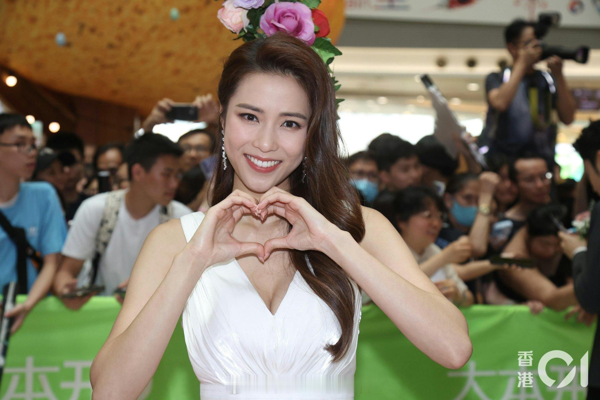 TVB火辣人妻冻龄状态惊人　与刘颖璇同框吓呆网民：竟相差两轮？两位TVB花旦陈炜