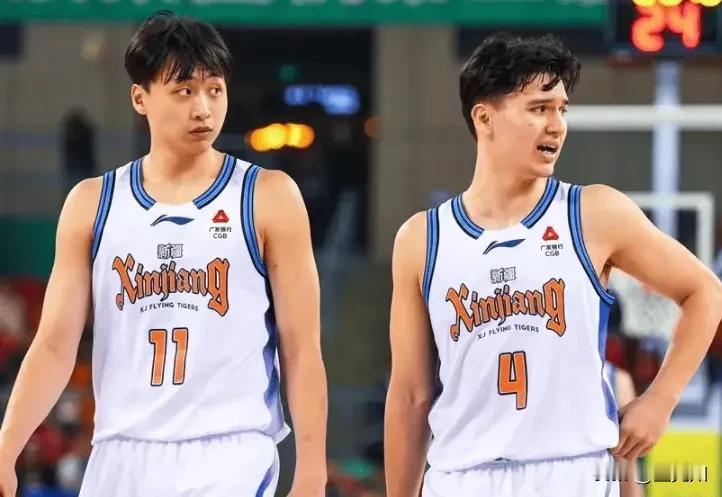 中国男篮短训营名单公布，新疆队成最大赢家。一共六人入选。分别是齐麟，伊力福拉提，