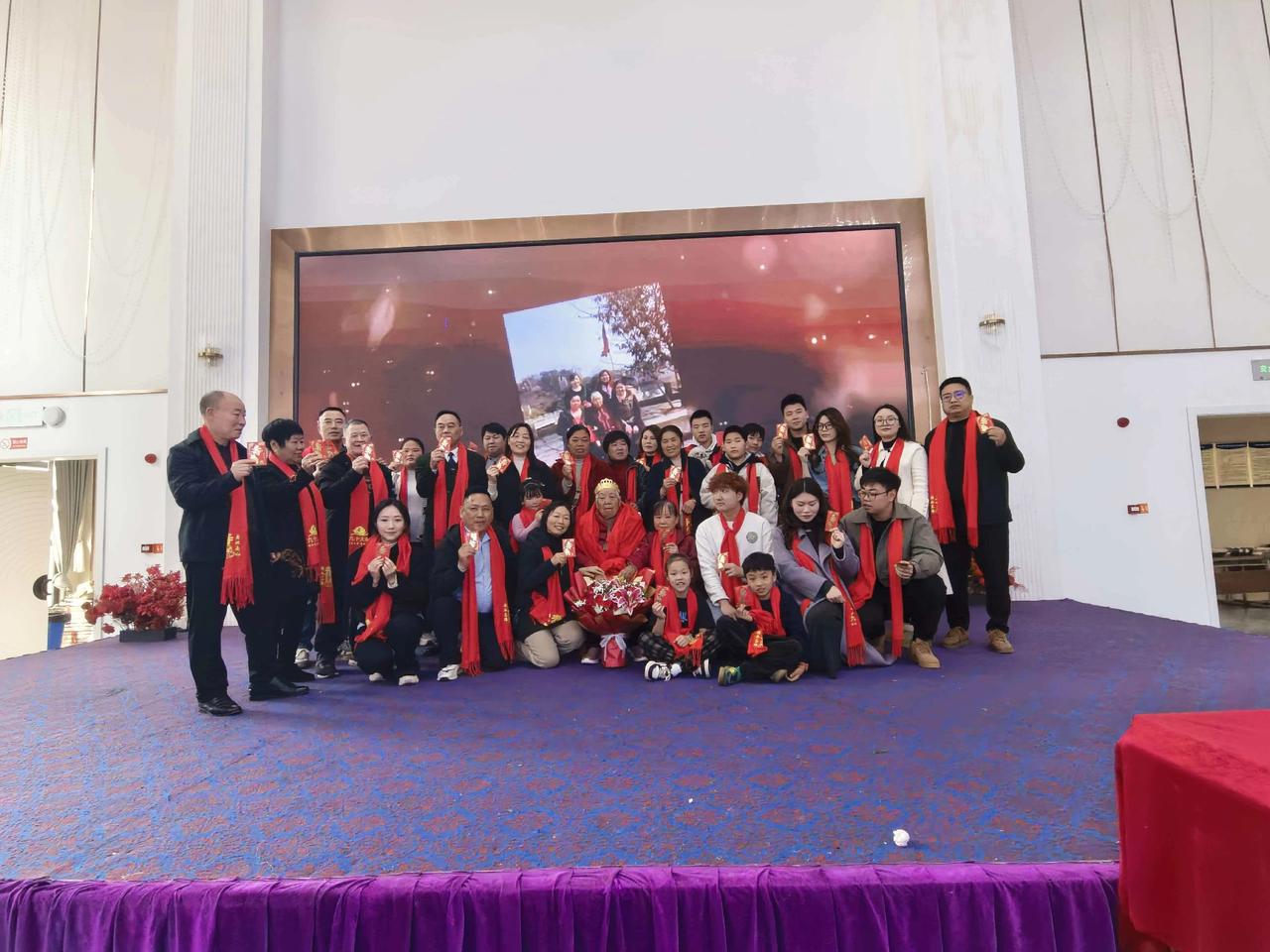 母亲九十大寿，该享福了