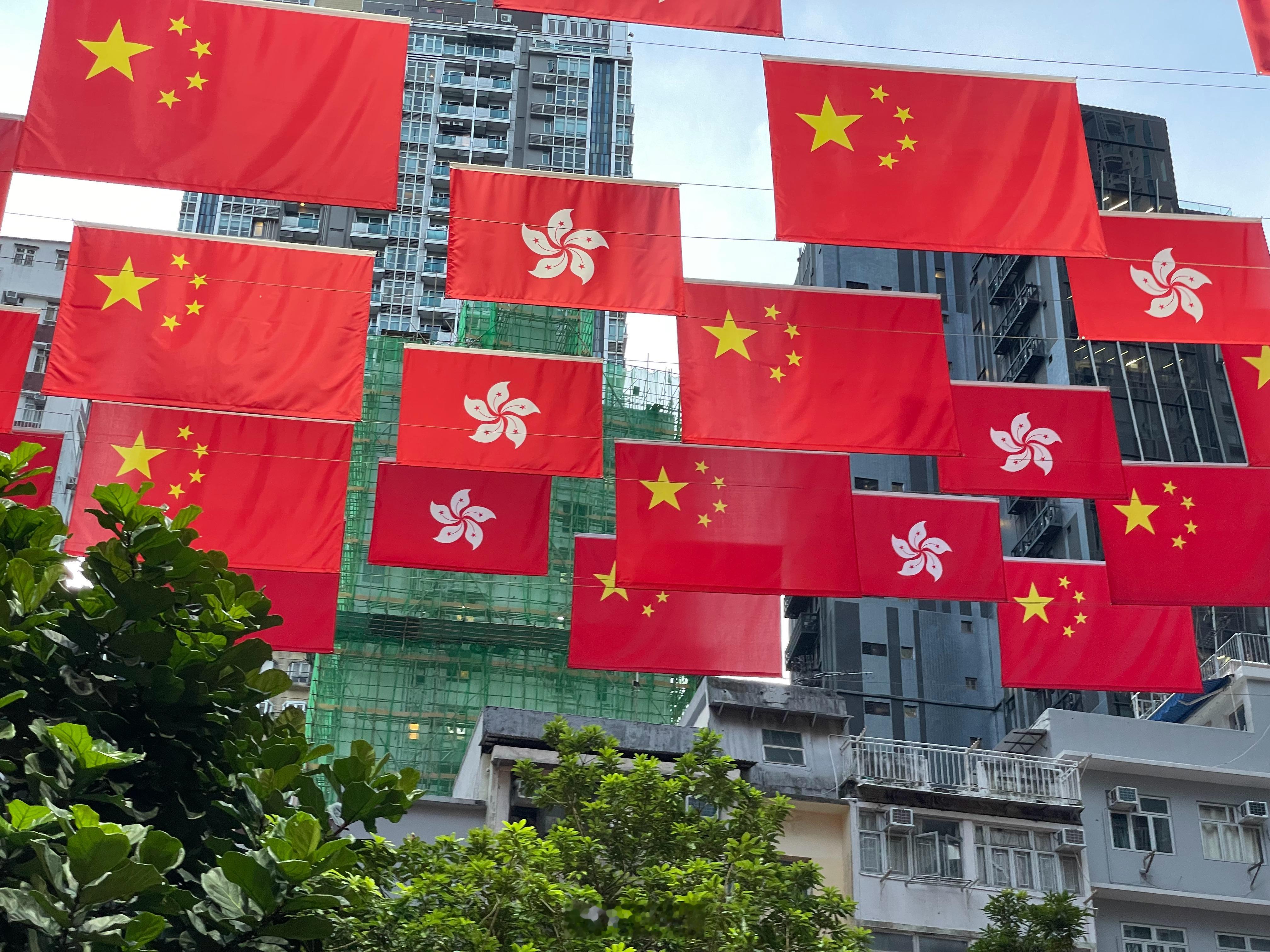 国庆过后再去香港Citywalk了，最近要好好专心工作国庆假期带特产上