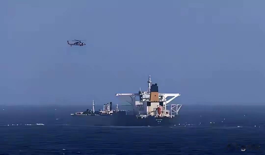 美国扣押中国油轮，为何不见中国对等反制？其实另辟三战场，更加技高一筹美国公然