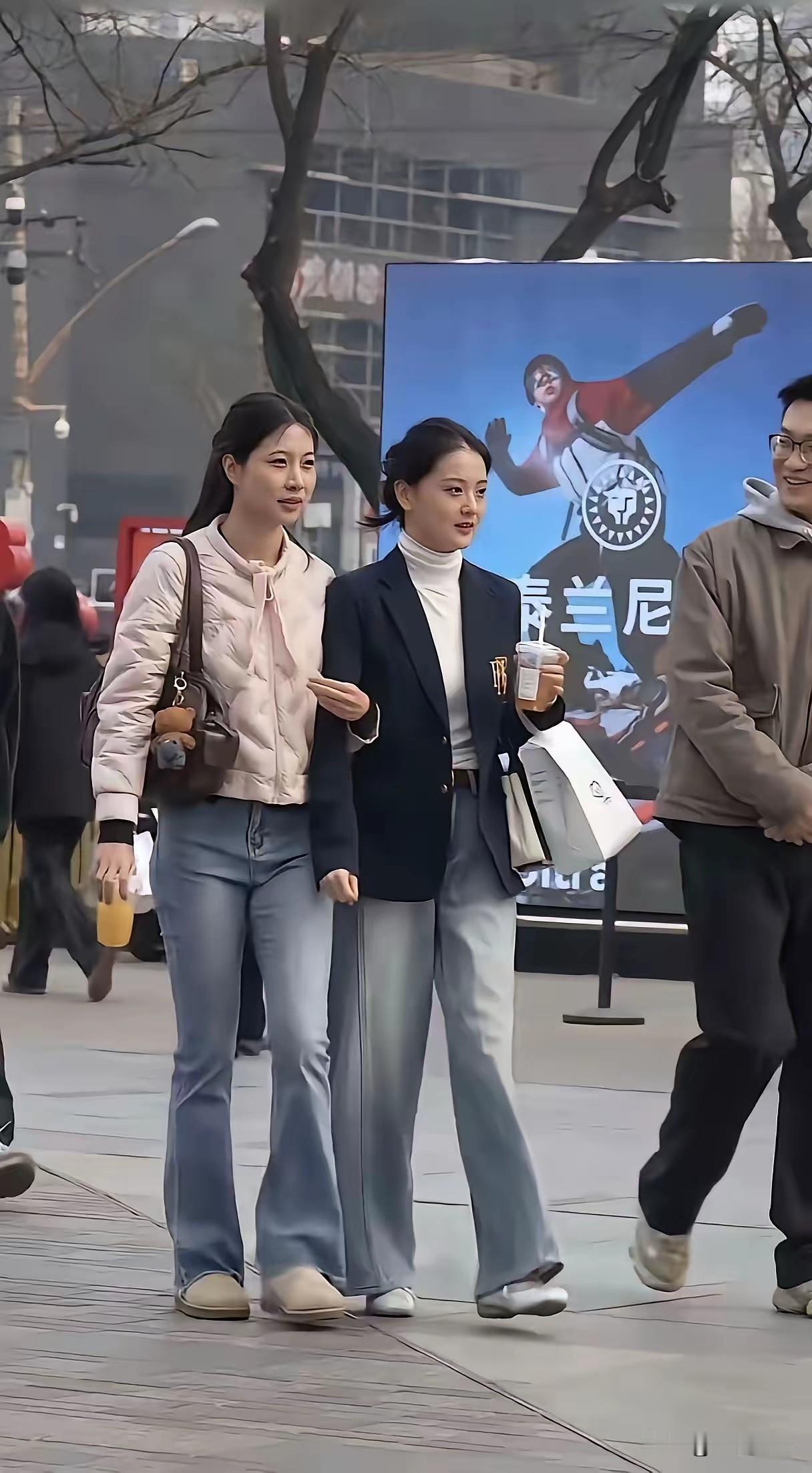 人漂亮了，穿啥都好看