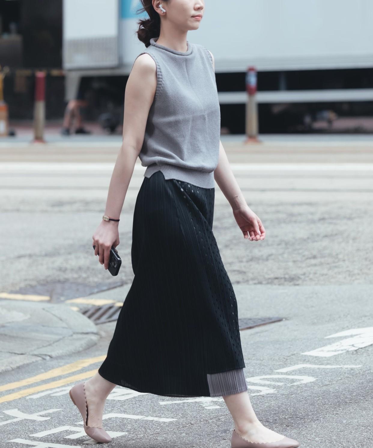 港女打扮真是精致至极。#香港女人穿搭##港风气质#