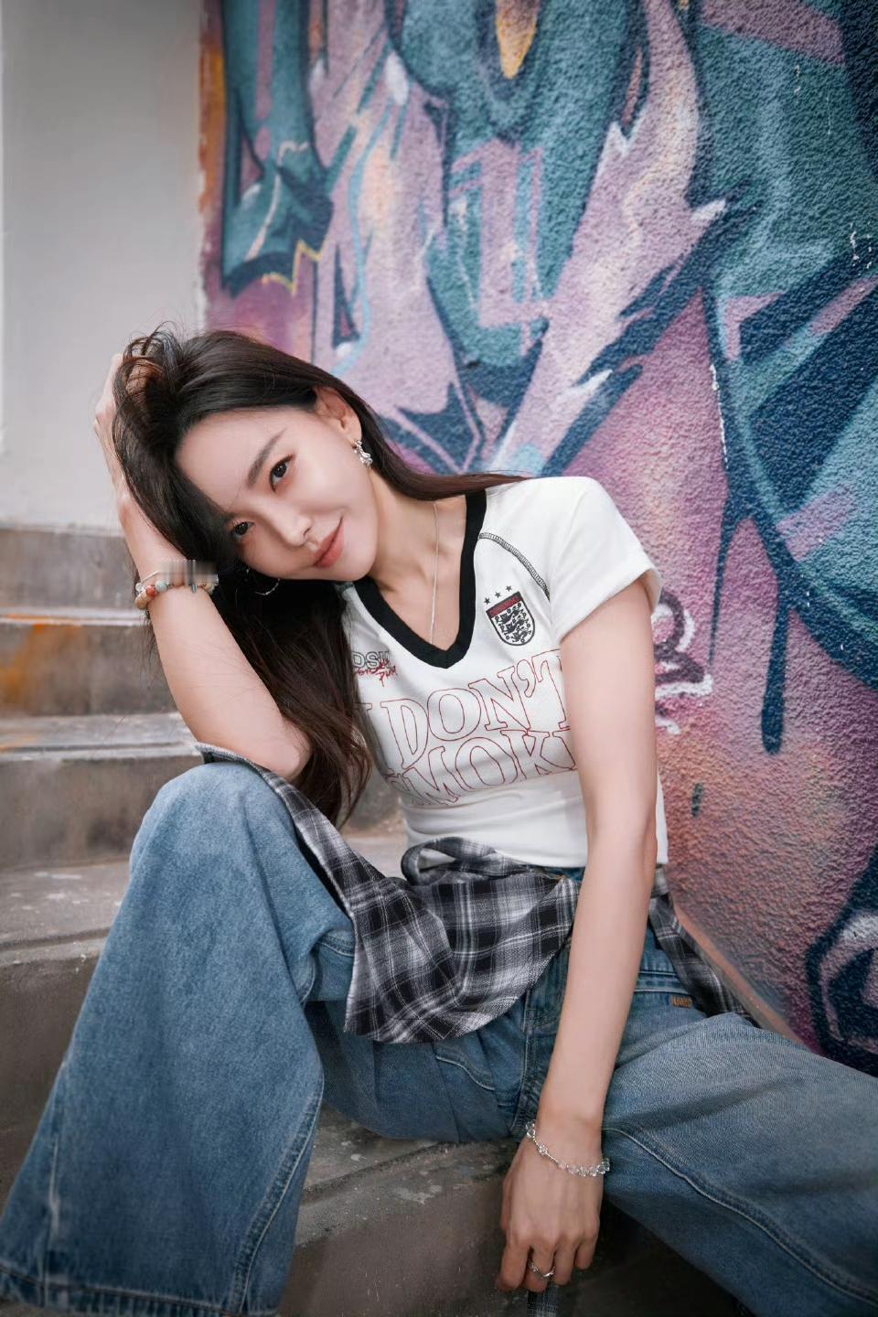 好帅的文文[滑稽笑]于文文娱乐