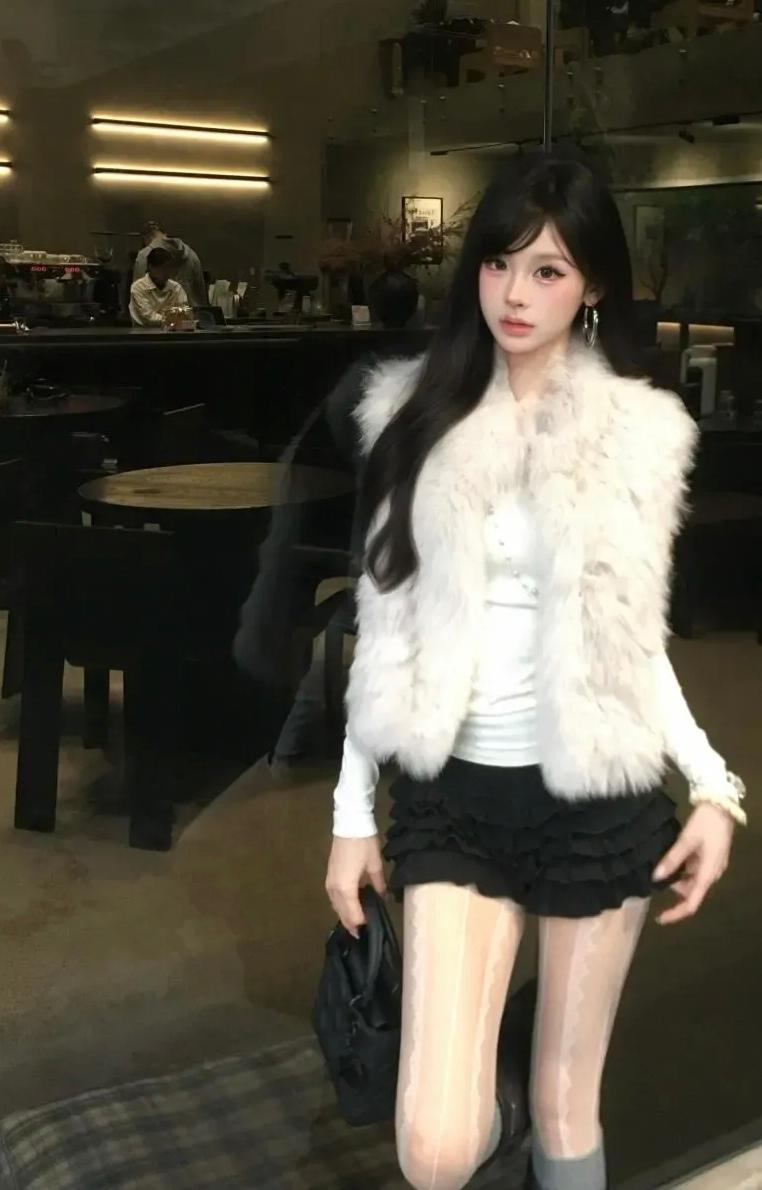 怎样穿搭知性又显身材?