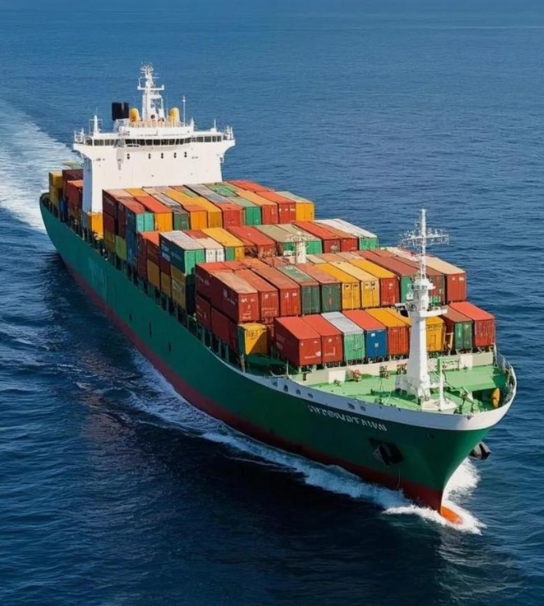 推算时间，远洋货轮抵达的时间越来越近了。无法避开，终于到了见分晓的时候了。长荣