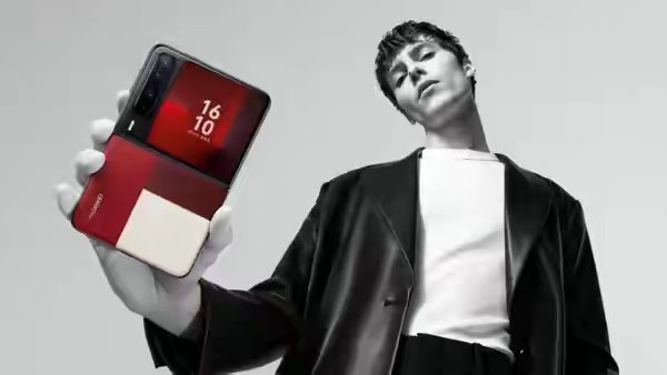 【传华为将在1月发布PuraX优享版，配置调整价格下降？】有数码博主透露，华