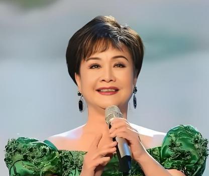 81岁李谷一宣布：2026春晚也不唱了！这回，《难忘今宵》真成绝响？不是退，