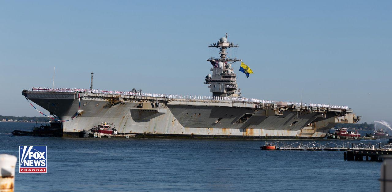 CVN-78“福特”号航空母舰与“班布里奇”号和“马汉”导弹驱逐舰周六返回弗吉尼