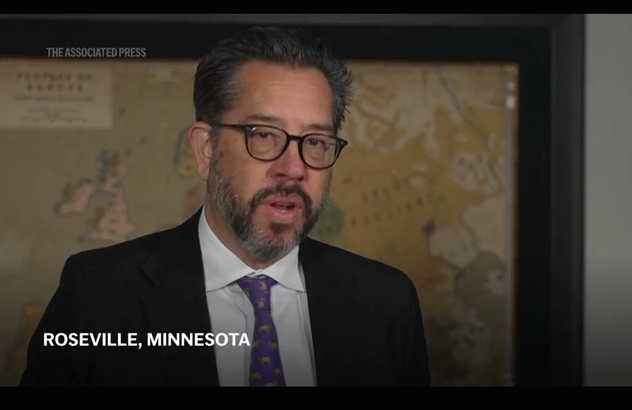 新闻快讯——【美司法部调查明尼苏达州州长及明市市长指控涉嫌妨碍联邦移民执法】