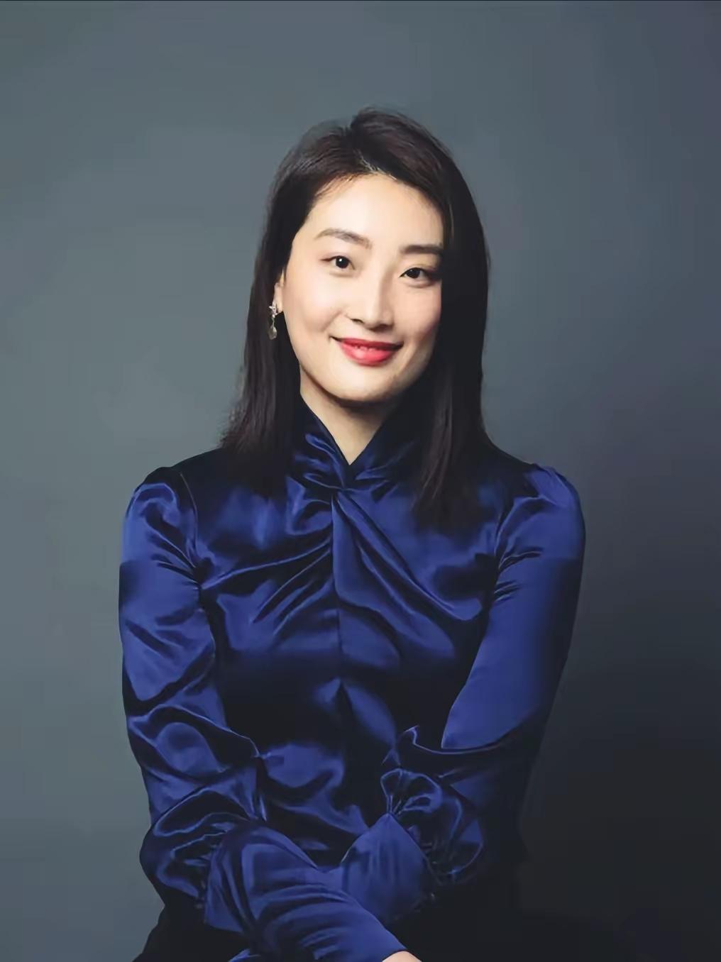 2024年宗庆后临终前，把自己的四位重臣交给宗馥莉:“他们都是得力助手，跟我打拼