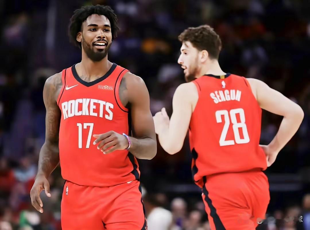 确定缺阵！12月19日，火箭队又传来3条新的动态消息:一，今天上午9点，