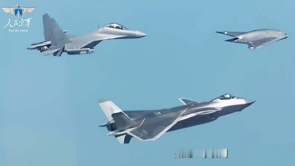 11月11日，攻击-11一出，美媒毫不留情批判：中国的隐身、电子战和无人