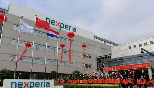 荷兰冻结安世半导体资产后，中国禁止出口安世中国生产的部件和组件。这就意味着荷兰安