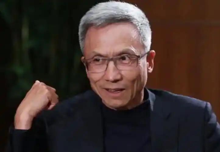 “中国不应该弯道超车，也没有资格搞工业4.0！”经济学家许小年在2024年接受采