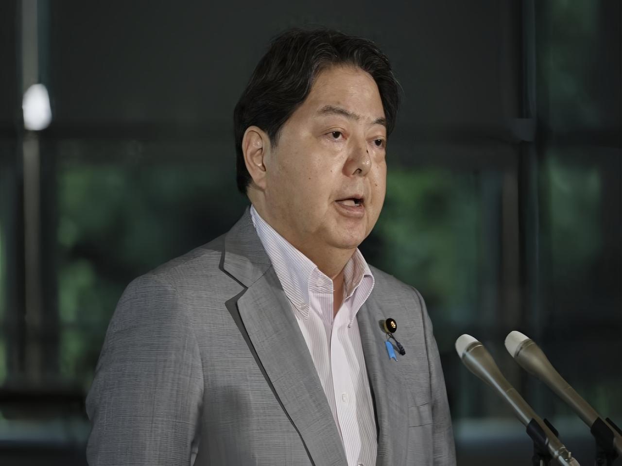 就在刚刚日本高官宣布了9月18号，日本内阁官房长官林芳正，正式站出来说他要竞