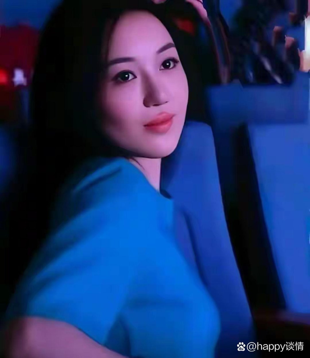 王菲女儿李嫣真是女大十八变，现在漂亮得神似某冰冰！兔唇修复得一点痕迹都没了，简直