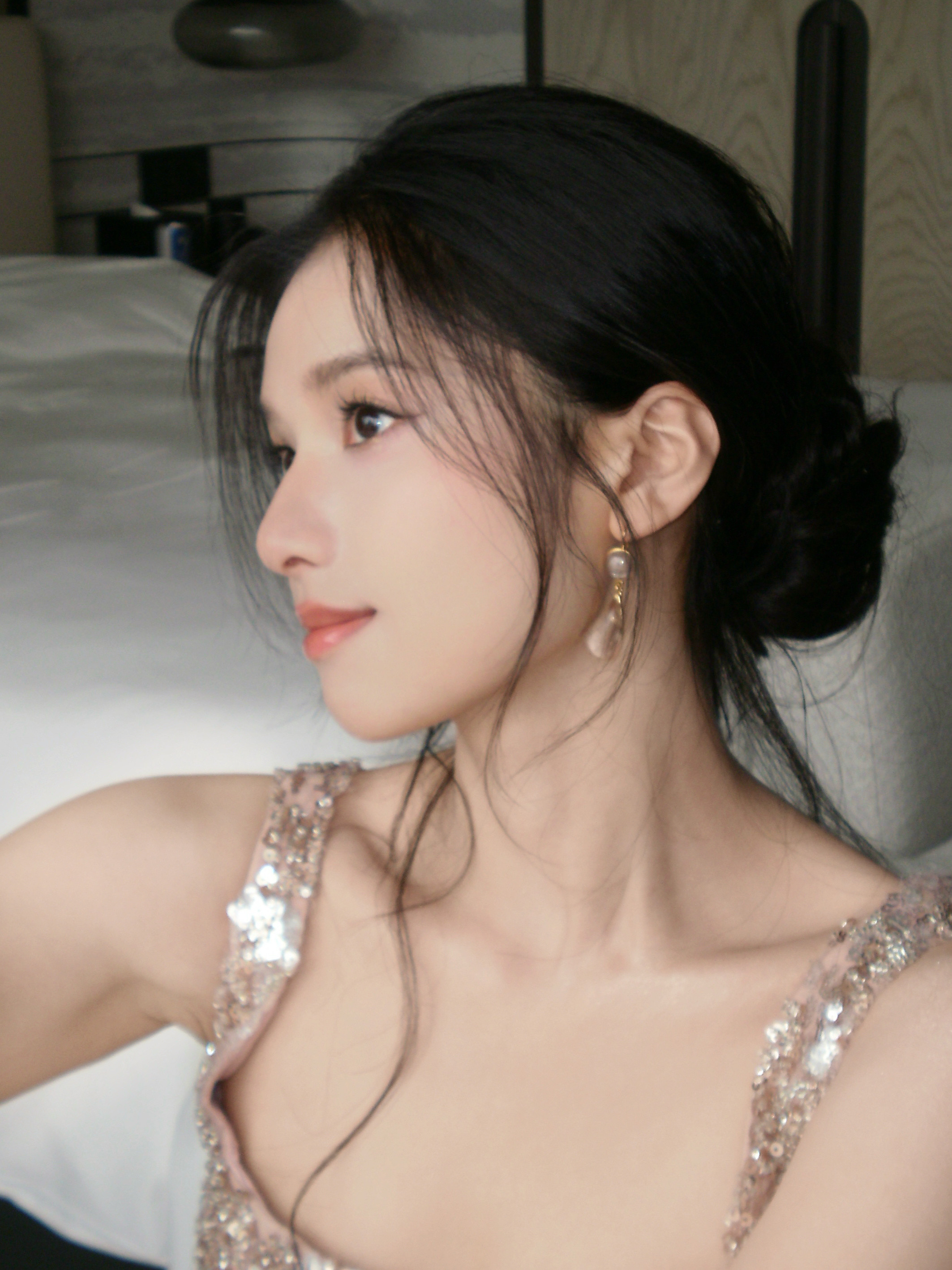 张婧仪我头很大这就叫头大了吗[哭哭]那下辈子给我一颗这样圆圆的美头好吗[哭哭][泪