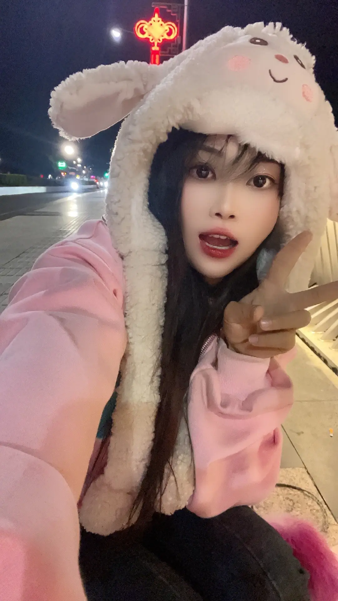 “说爱我，让我听听鬼话”