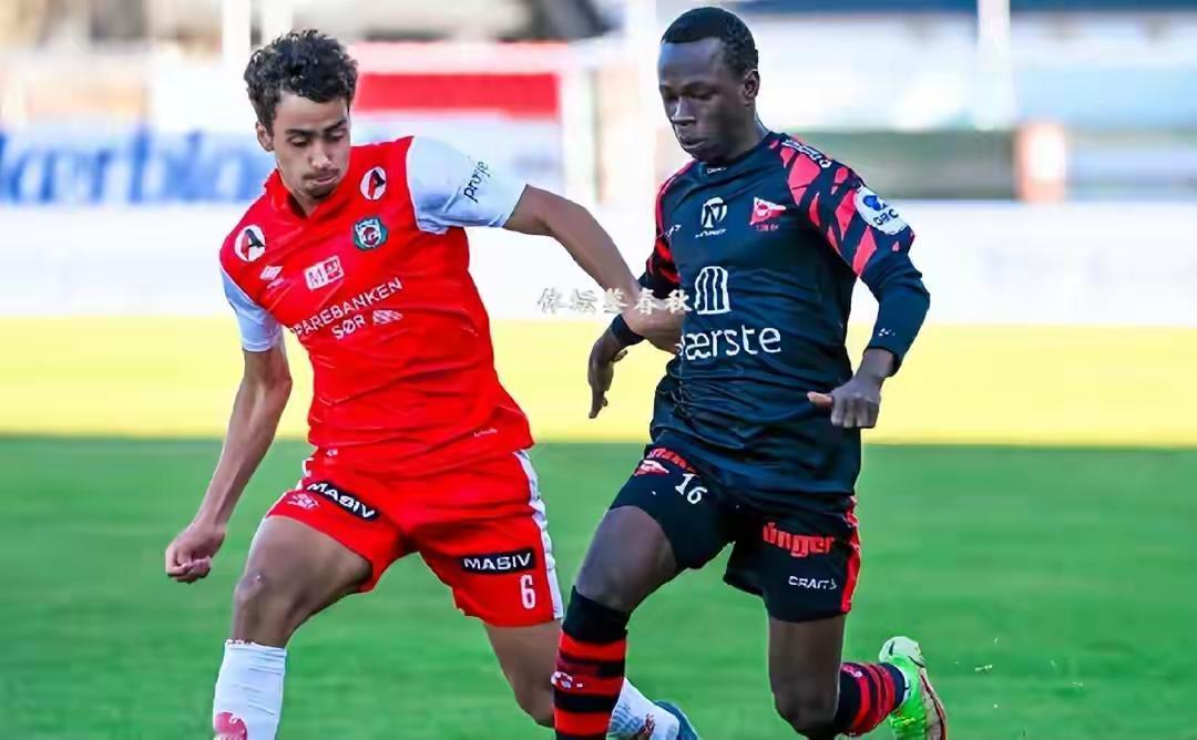 一场对抗赛，孔特的出人意料的表现，获得了全队上下的一致好评。正如前几天我看了一下