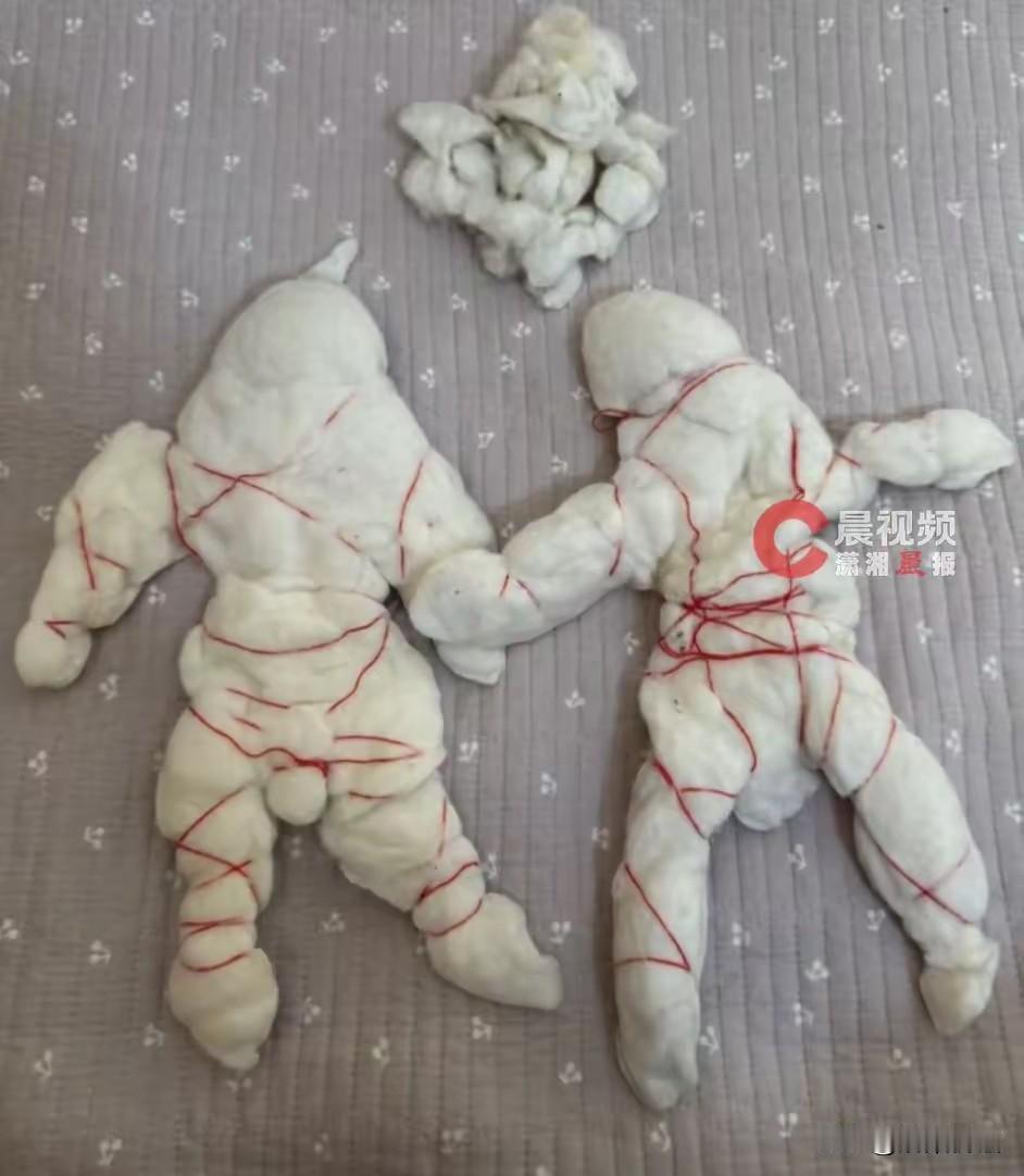 藏了9年的温柔！河南焦作，女子结婚整整九年，最近在翻新陪伴自己九年的喜褥时，意外