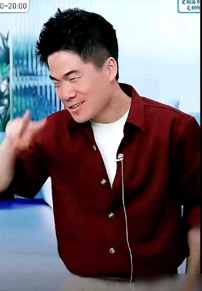 都说董宇辉直播间人气大跌，风光不再，但你知道他今年GMV却悄悄暴涨了多少吗？