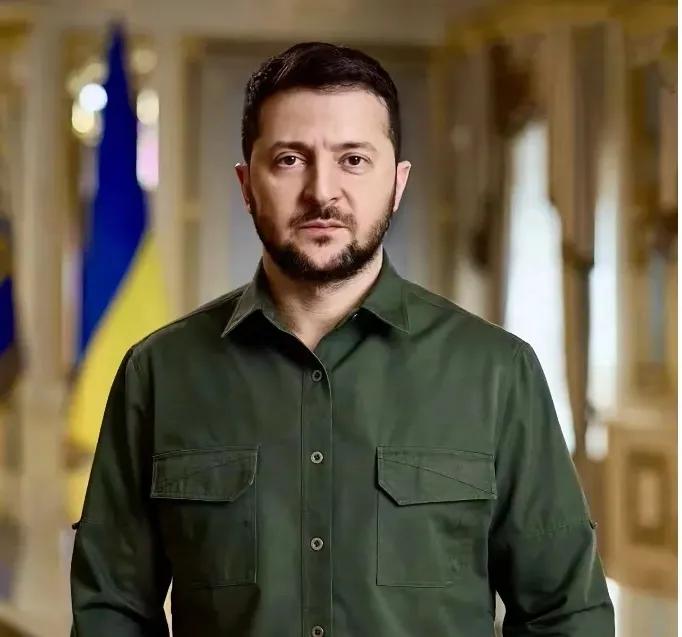 果然被我猜中了！泽连斯基又双叒叕“用油换钱”了。4月21日，乌克兰总统泽